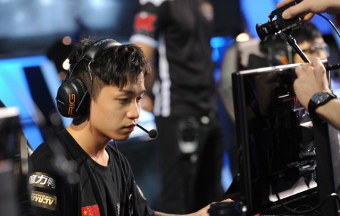 南宫28-关于Doinb巅峰对决，Scout与30激战掘金分钟，势不可挡胜负难料！的信息