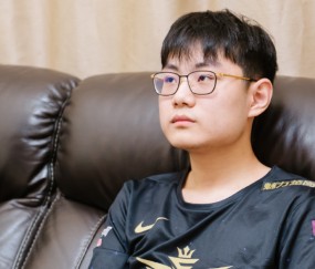 南宫娱乐-包含Rookie爆冷击败美国队，惊险取胜引爆全场！的词条