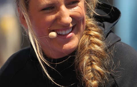 南宫28-阿扎伦卡遭遇十二持续失利，瑞士队教练压力巨大！再创辉煌时刻(艾尔登法环身上大卢恩不足)